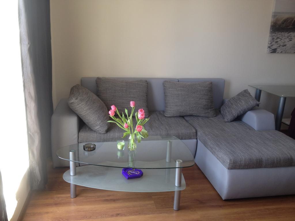 Emona Apartment Burgas City Exterior foto