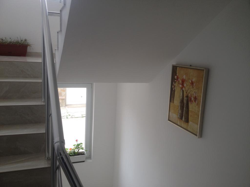 Emona Apartment Burgas City Exterior foto