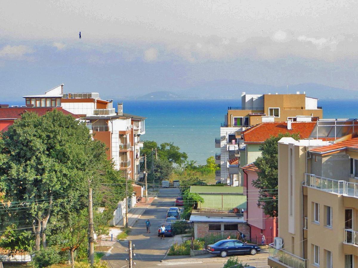 Emona Apartment Burgas City Exterior foto